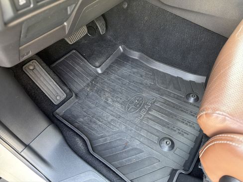 Used 2019 Subaru Ascent Touring w/ Popular Package #2A image 17