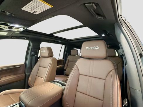 New 2026 Chevrolet Suburban High Country AWD/4WD image 21