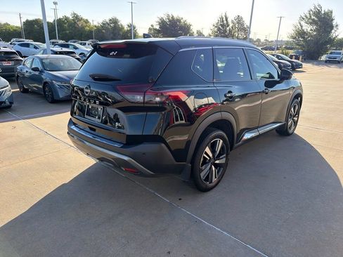 Used 2023 Nissan Rogue SL FWD image 5