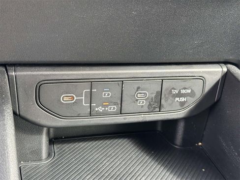 Used 2025 Kia K4 LXS image 25