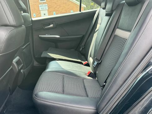 Used 2013 Toyota Camry SE FWD image 18