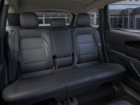 New 2026 Lincoln Nautilus Reserve AWD/4WD image 11