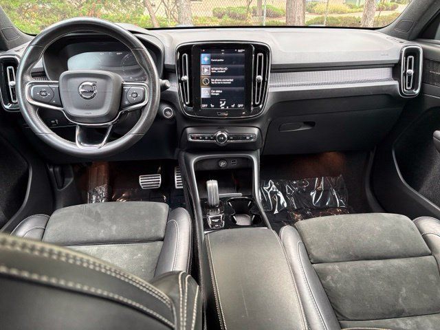 Used 2021 Volvo XC40 T5 R-Design w/ Advanced Package AWD/4WD image 12