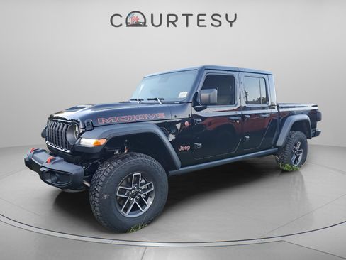 New 2025 Jeep Gladiator Mojave w/ Convenience Group image 1