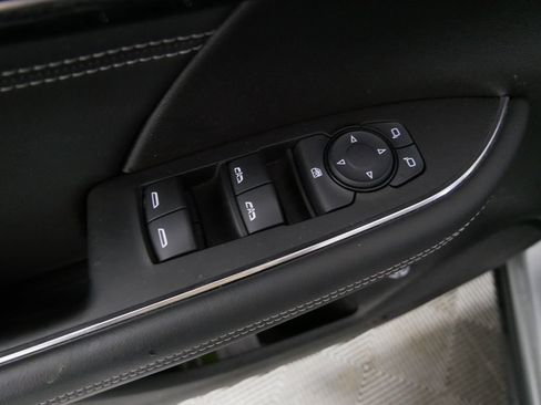 Used 2023 Buick Envision Preferred AWD/4WD image 16