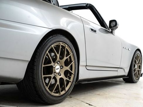 Used 2005 Honda S2000 image 14
