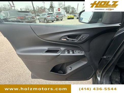 Used 2018 Chevrolet Equinox LT image 23