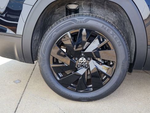 New 2026 Volkswagen Atlas SE AWD/4WD image 9