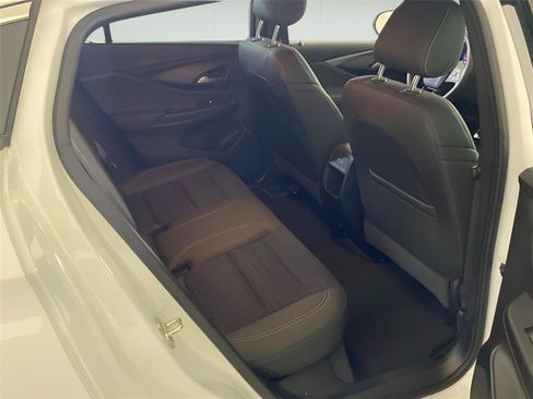 Used 2024 Buick Envista Preferred w/ Advanced Safety Package FWD image 29