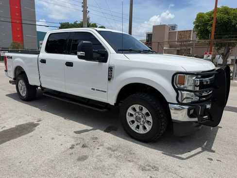 Used 2021 Ford F250 XLT w/ XLT Value Package AWD/4WD image 6