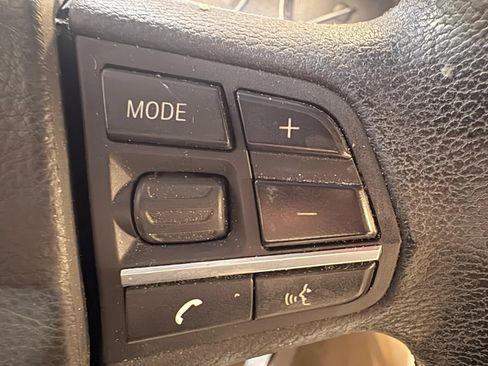 Used 2013 BMW 535i xDrive Sedan AWD/4WD image 25