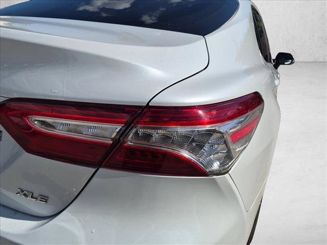 Used 2018 Toyota Camry XLE FWD image 10