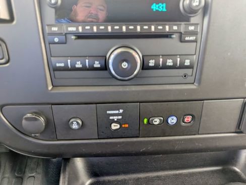 Used 2020 Chevrolet Express 2500 LS w/ Driver Convenience Package image 14