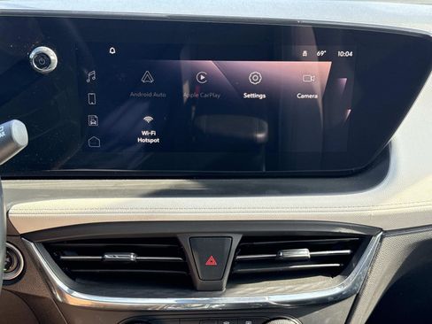 Used 2025 Buick Encore GX Preferred w/ Advanced Technology Package image 3