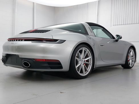 Used 2021 Porsche 911 Targa 4S image 7