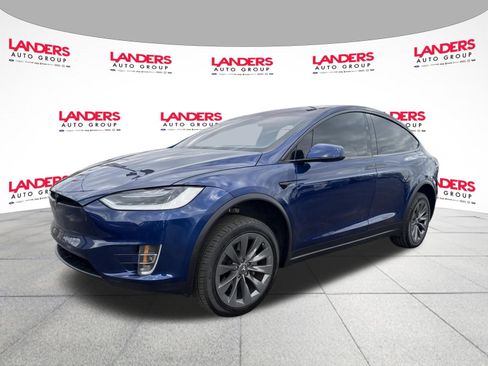 Used 2019 Tesla Model X 75D image 7
