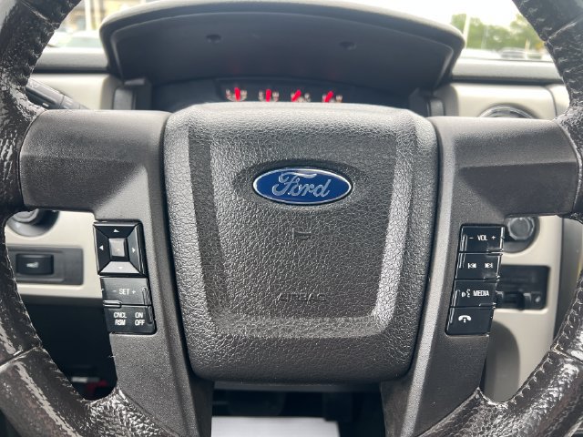 Used 2014 Ford F150 FX4 w/ Equipment Group 402A Luxury AWD/4WD image 30