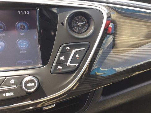 Used 2019 Buick Envision Premium w/ Driver Confidence Package image 21