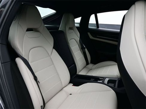 New 2026 Porsche Panamera 4 image 18