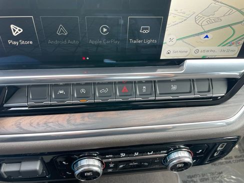 Used 2025 GMC Sierra 1500 SLT image 12