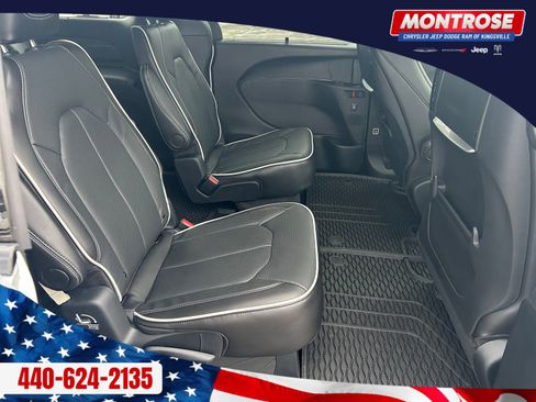 New 2026 Chrysler Pacifica Limited w/ Uconnect Theater Family Group AWD/4WD image 27