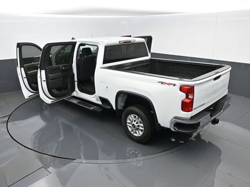 Used 2022 Chevrolet Silverado 2500 LT AWD/4WD image 24
