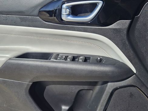 Used 2025 Jeep Compass Limited AWD/4WD image 28