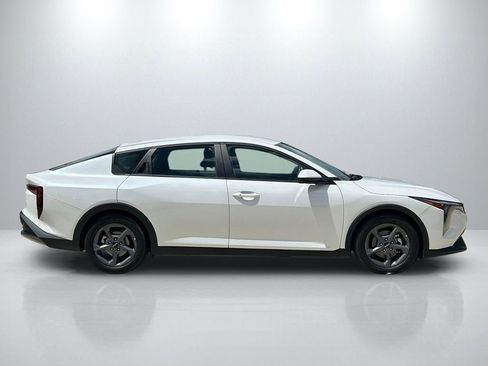 Used 2025 Kia K4 FWD image 4
