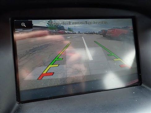 Used 2014 Ford Focus Titanium FWD image 21