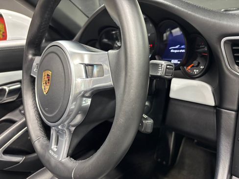 Used 2016 Porsche 911 Targa 4 GTS AWD/4WD image 9