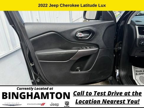 Used 2022 Jeep Cherokee Latitude Lux AWD/4WD image 8