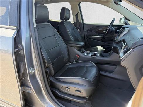 Used 2020 GMC Terrain Denali w/ Denali Premium Package FWD image 13