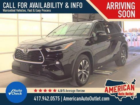 Used 2021 Toyota Highlander XLE image 2