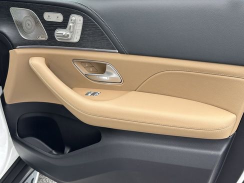 New 2026 Mercedes-Benz GLS 450 4MATIC image 16