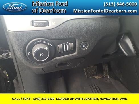 Used 2018 Jeep Cherokee Overland AWD/4WD image 7