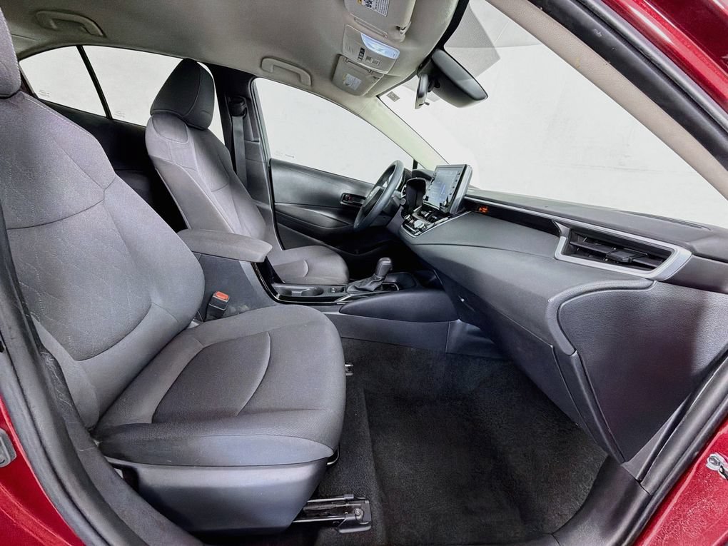 Used 2022 Toyota Corolla LE w/ LE Convenience Package FWD image 27