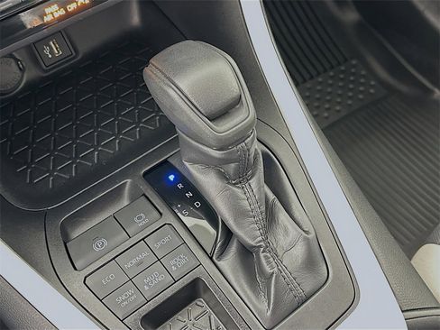 Certified 2024 Toyota RAV4 XLE image 20