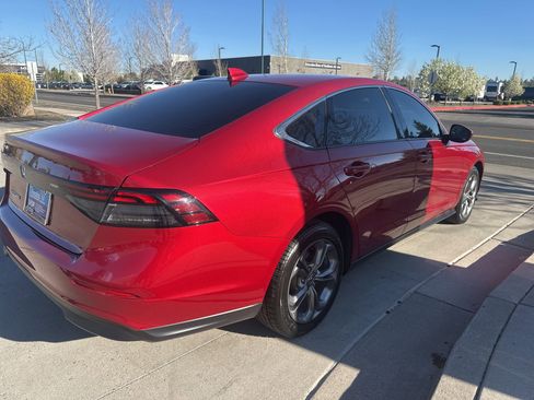 Used 2023 Honda Accord EX image 5