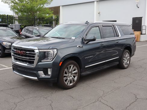 Used 2021 GMC Yukon XL SLT w/ SLT Premium Package AWD/4WD image 17