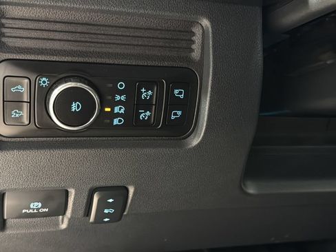 Used 2025 Ford F350 Lariat w/ Camper Package AWD/4WD image 38