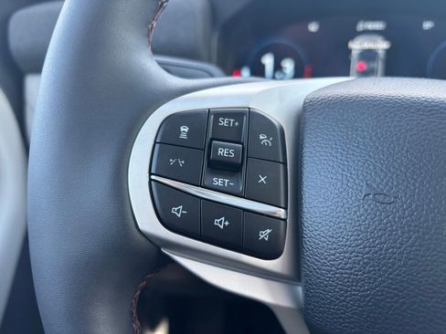 Used 2026 Ford Explorer Active w/ Active Comfort Package AWD/4WD image 29