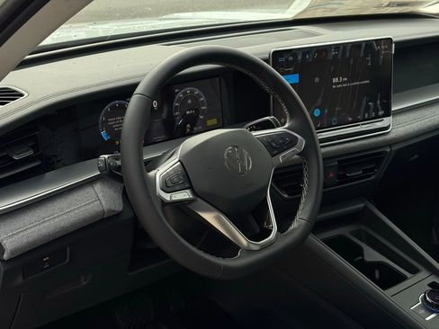 New 2025 Volkswagen Tiguan S image 18