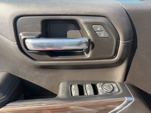 Used 2021 Chevrolet Silverado 1500 LT Trail Boss w/ Convenience Package II image 13