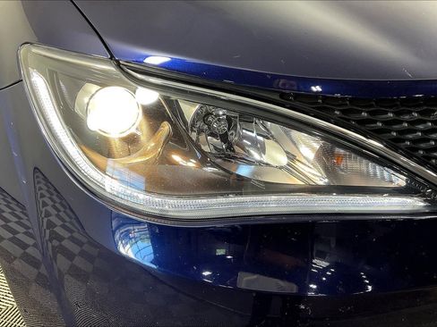 Used 2018 Chrysler Pacifica Touring-L Plus w/ Advanced Safetytec Group FWD image 33