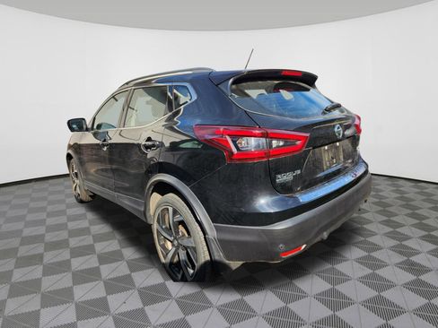 Used 2022 Nissan Rogue Sport SL AWD/4WD image 3