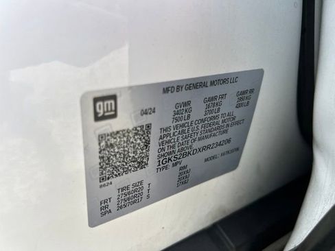 Used 2024 GMC Yukon SLT AWD/4WD image 36