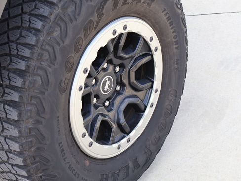Used 2022 Ford Bronco Big Bend w/ Sasquatch Package AWD/4WD image 41