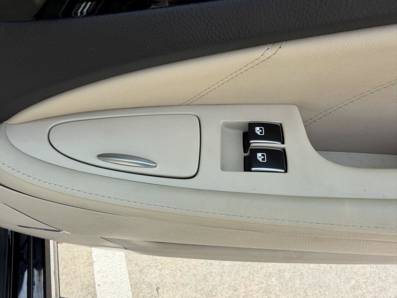 Used 2016 Hyundai Equus Signature RWD image 35