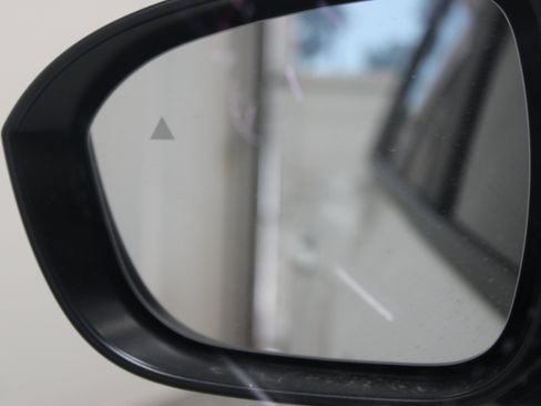 Used 2025 Nissan Rogue SV FWD image 22