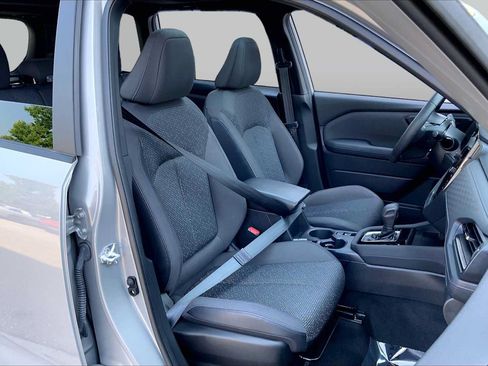 Certified 2025 Subaru Forester Premium AWD/4WD image 8